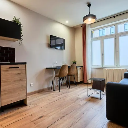 Apartamento Vieux 2 Personnes Equipe *
